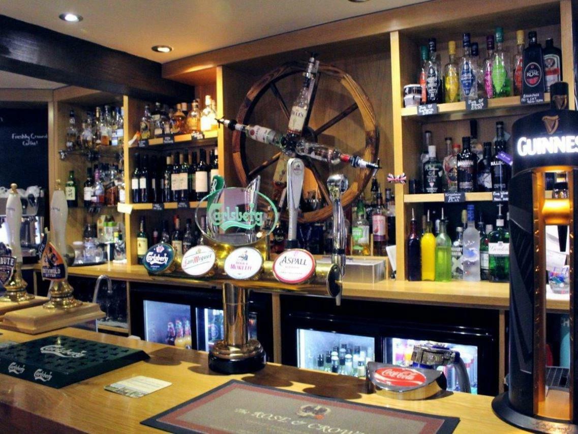 Hotel The Rose And Crown Thorpe-le-Soken Exterior foto